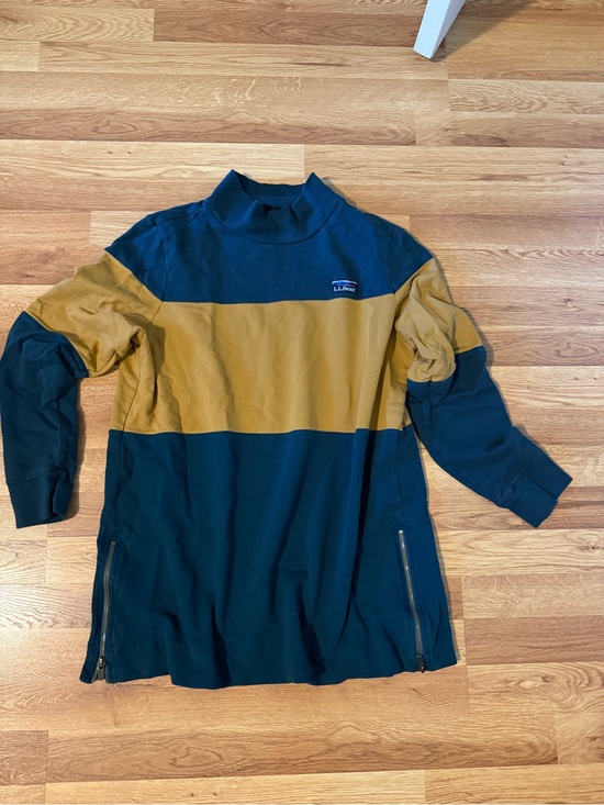 L.L. Bean Other - L.L. Bean Women's Colorblock Crewneck Sweater - Teal & Mustard